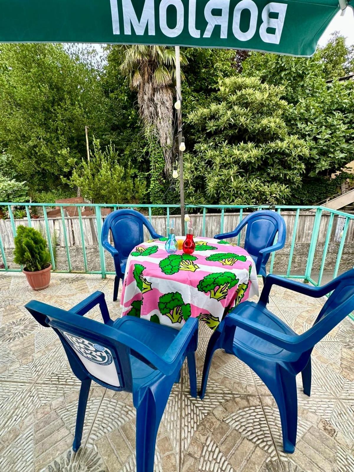 Golden Lion Hotel Sighnaghi Exterior photo