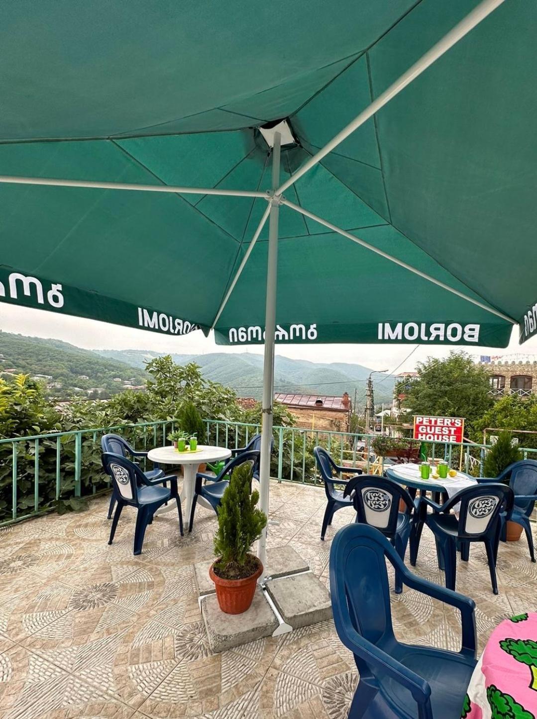 Golden Lion Hotel Sighnaghi Exterior photo