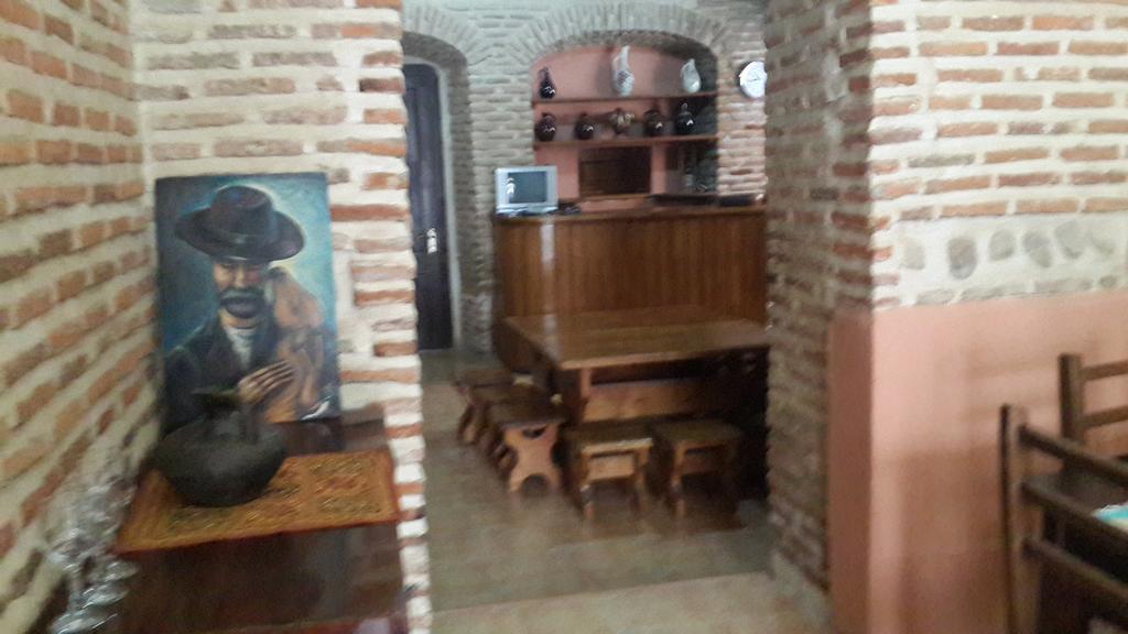 Golden Lion Hotel Sighnaghi Exterior photo