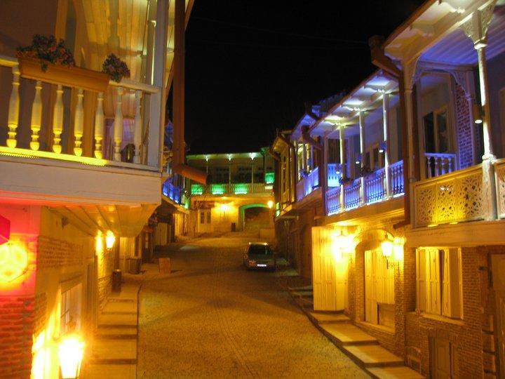 Golden Lion Hotel Sighnaghi Exterior photo